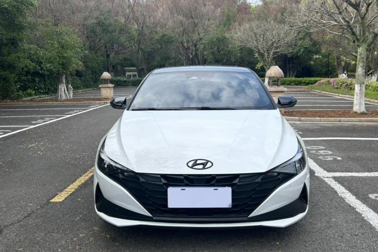 Hyundai Elantra 2022 1.5L CVT TOP флагманская версия