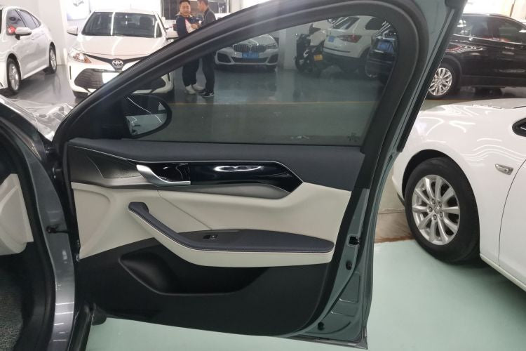 BYD Qin PLUS New Energy 2023 Champion Edition DM-i 120KM Leading Edition